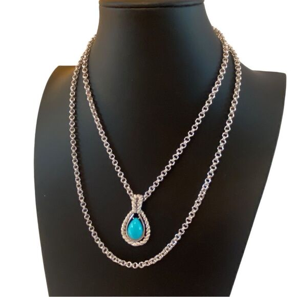 Vintage Avon Teardrop Pendant on Double Layered Silvertone Chain. - Picture 3 of 6